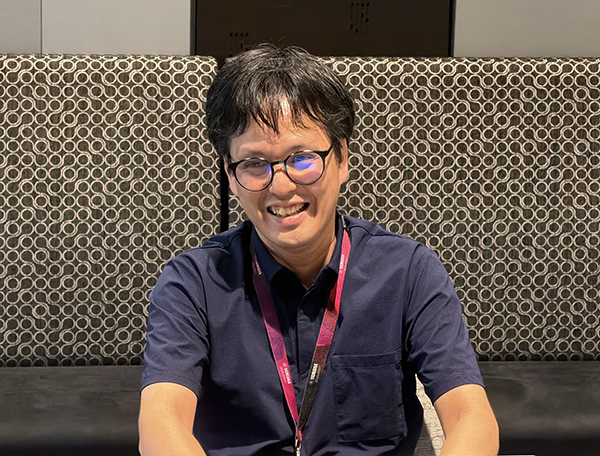 管理室 主任 岡田氏
